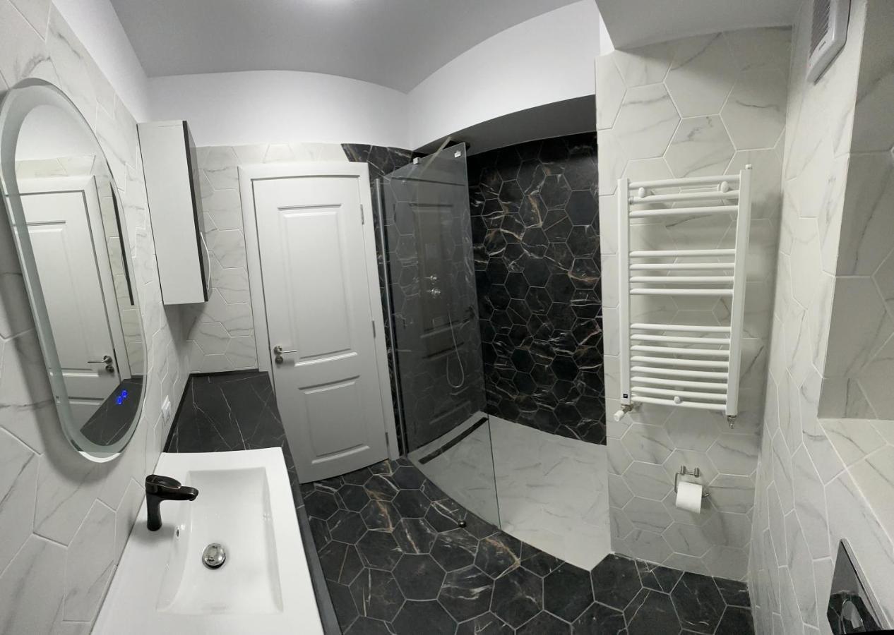 Apartament Apartament Lux Bacovia 2 Bacău Zewnętrze zdjęcie